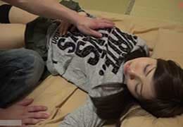 個人撮影　絶交不可避…友達の妹い●みちゃんに眠剤盛って中出しレイプ…