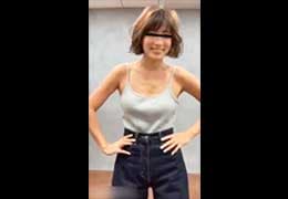 Amateur smartphone POV: Soft-perm slender beauty model has cleavage flash in a clothing PV?