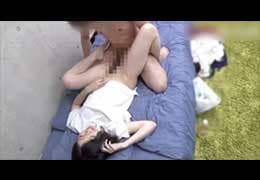 個人撮影　「脱がすの？エッチ♡」付き合ってないから拒む色白美人となし崩しハメ、、！