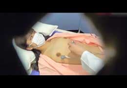 個人撮影　検査に来た黒髪ロング×色白美少女の着替え＆おっぱいを隠しカメラ盗撮…！