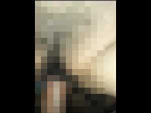 スマホ個人撮影　バレたら修羅場じゃん…ナカに欲しがる友達の母親と接写ハメ撮りw