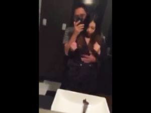 スマホ個人撮影　単独さんにギャル系彼女を貸し出し→即ハメ立ちバック…w