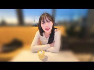 POV amateur smartphone : rencard café avec une infirmière BCBG → déluge de squirt en baisant, elle jouit à fond donc creampie !