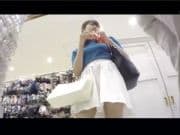 スマホ個人撮影　ショッピングモールで清楚系OLロックオン!!水色レースパンチラ盗撮、、